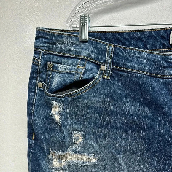 Torrid Denim Jean Shorts Cotton Stretch Distressed Blue Women's Plus Size 22 - Picture 3 of 10